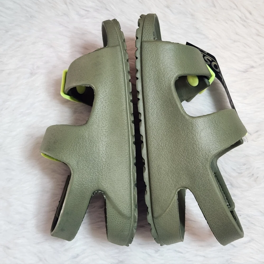 OshKosh B'gosh Green Sandals